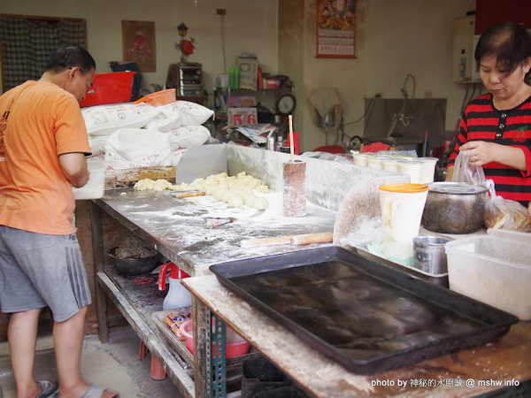 陸記燒餅:【食記】新竹東區-陸記燒餅 : 外酥內軟~口感十足! 陸記燒餅:【食記】新竹東區-陸記燒餅 : 外酥內軟~口感十足!