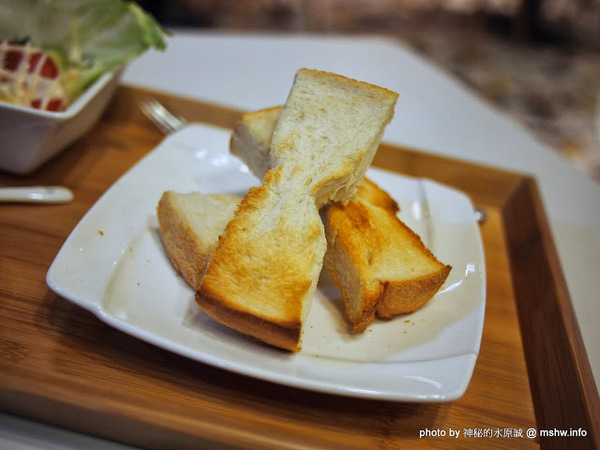 台灣惠蓀咖啡(華美館):【食記】【景點】台中西區-台灣惠蓀咖啡-華美館 : 新店的氣氛與空間都更好囉!還有親愛的偶像劇加持呢^^ 台灣惠蓀咖啡(華美館):【食記】【景點】台中西區-台灣惠蓀咖啡-華美館 : 新店的氣氛與空間都更好囉!還有親愛的偶像劇加持呢^^