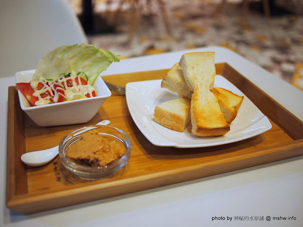 台灣惠蓀咖啡(華美館):【食記】【景點】台中西區-台灣惠蓀咖啡-華美館 : 新店的氣氛與空間都更好囉!還有親愛的偶像劇加持呢^^ 台灣惠蓀咖啡(華美館):【食記】【景點】台中西區-台灣惠蓀咖啡-華美館 : 新店的氣氛與空間都更好囉!還有親愛的偶像劇加持呢^^