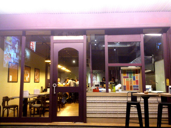 The Burger(二店):【台北新莊】輔大周邊校園美食惹堡The Burger擊敗鬆餅公主還開了二店!CP值有高! The Burger(二店):【台北新莊】輔大周邊校園美食惹堡The Burger擊敗鬆餅公主還開了二店!CP值有高!
