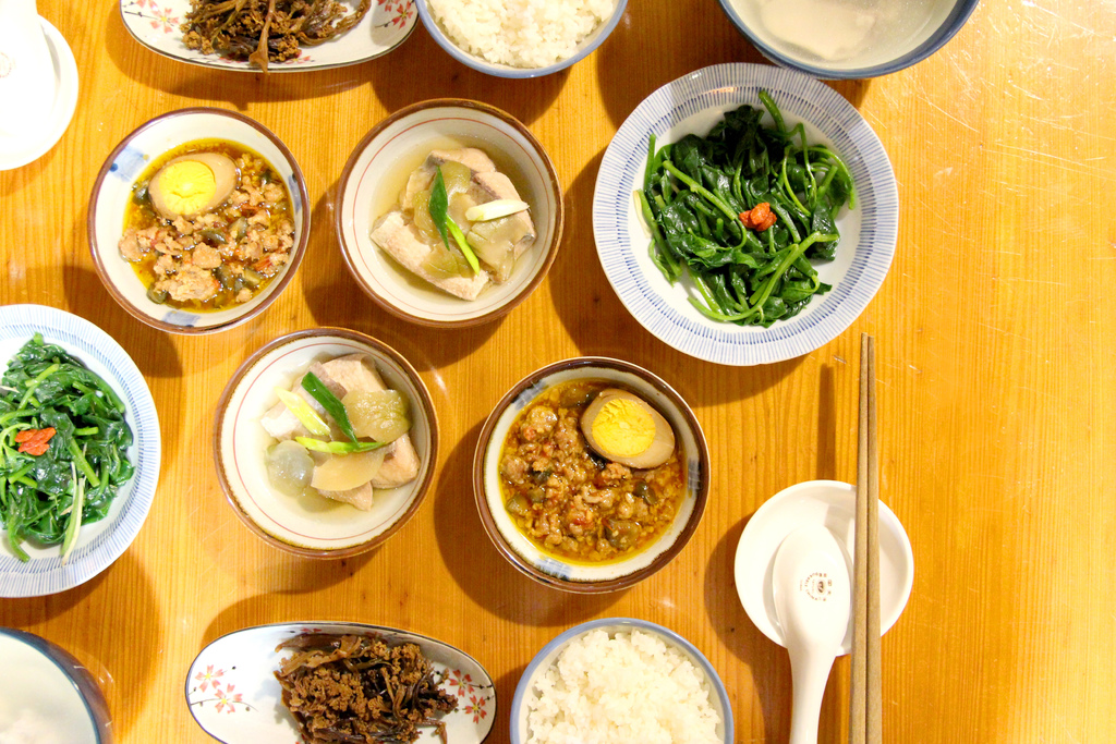 台南市中西区美食推荐小满食堂『【男子的日常生活】