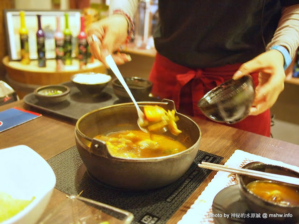 三味鍋物(向上店):【食記】台中西區-三味鍋物專門-自慢味噌,壽喜燒 : 服務不錯,食材就…!@#$%…這樣應該有含蓄到了? 三味鍋物(向上店):【食記】台中西區-三味鍋物專門-自慢味噌,壽喜燒 : 服務不錯,食材就…!@#$%…這樣應該有含蓄到了?