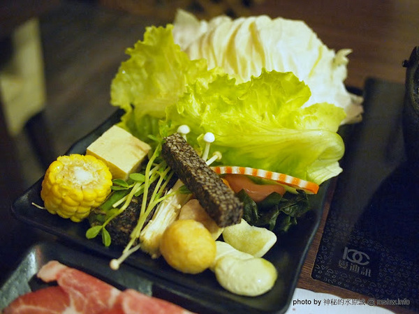 三味鍋物(向上店):【食記】台中西區-三味鍋物專門-自慢味噌,壽喜燒 : 服務不錯,食材就…!@#$%…這樣應該有含蓄到了? 三味鍋物(向上店):【食記】台中西區-三味鍋物專門-自慢味噌,壽喜燒 : 服務不錯,食材就…!@#$%…這樣應該有含蓄到了?