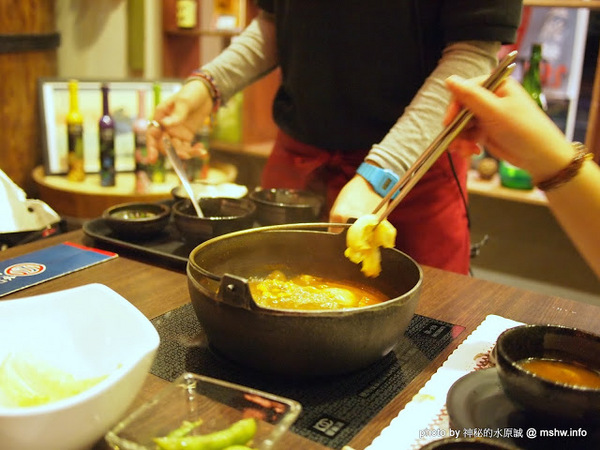 三味鍋物(向上店):【食記】台中西區-三味鍋物專門-自慢味噌,壽喜燒 : 服務不錯,食材就…!@#$%…這樣應該有含蓄到了? 三味鍋物(向上店):【食記】台中西區-三味鍋物專門-自慢味噌,壽喜燒 : 服務不錯,食材就…!@#$%…這樣應該有含蓄到了?