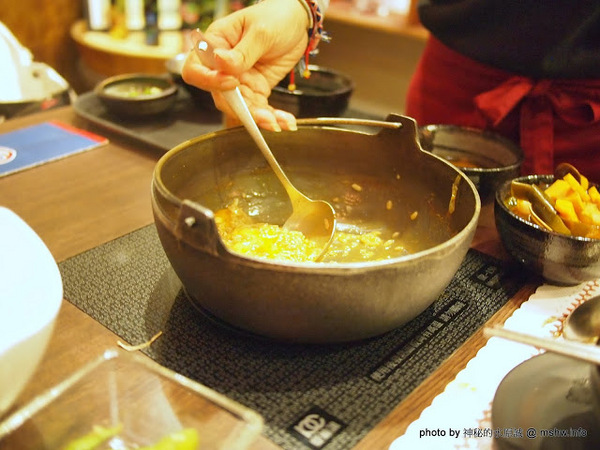 三味鍋物(向上店):【食記】台中西區-三味鍋物專門-自慢味噌,壽喜燒 : 服務不錯,食材就…!@#$%…這樣應該有含蓄到了? 三味鍋物(向上店):【食記】台中西區-三味鍋物專門-自慢味噌,壽喜燒 : 服務不錯,食材就…!@#$%…這樣應該有含蓄到了?