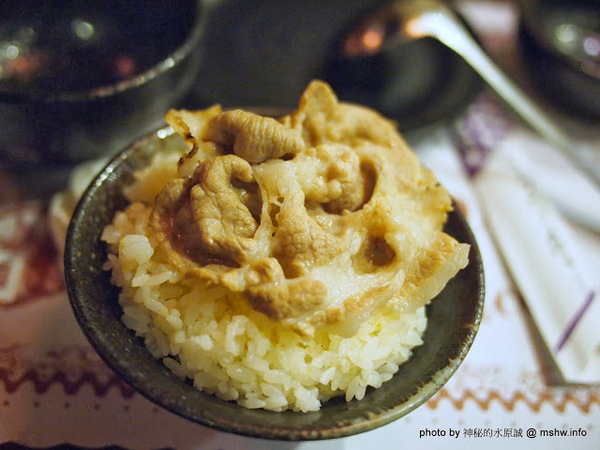 三味鍋物(向上店):【食記】台中西區-三味鍋物專門-自慢味噌,壽喜燒 : 服務不錯,食材就…!@#$%…這樣應該有含蓄到了? 三味鍋物(向上店):【食記】台中西區-三味鍋物專門-自慢味噌,壽喜燒 : 服務不錯,食材就…!@#$%…這樣應該有含蓄到了?