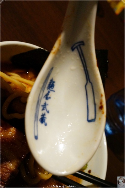 麵屋武藏(忠孝虎嘯店):台北 捷運忠孝敦化 麵屋武藏 虎嘯~好大的焢肉拉麵啊 麵屋武藏(忠孝虎嘯店):台北 捷運忠孝敦化 麵屋武藏 虎嘯~好大的焢肉拉麵啊