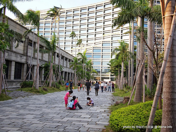 松山文創園區:【景點】台北信義-松山文創園區 : 喘口氣!享受生活?來這裡走走吧~~ 松山文創園區:【景點】台北信義-松山文創園區 : 喘口氣!享受生活?來這裡走走吧~~