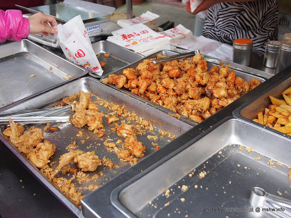 苑裡耕牛園市場雞排:【食記】苗栗苑裡-耕牛園炸雞之秒殺雞塊 : 隱藏於市場中的銅板美食 苑裡耕牛園市場雞排:【食記】苗栗苑裡-耕牛園炸雞之秒殺雞塊 : 隱藏於市場中的銅板美食