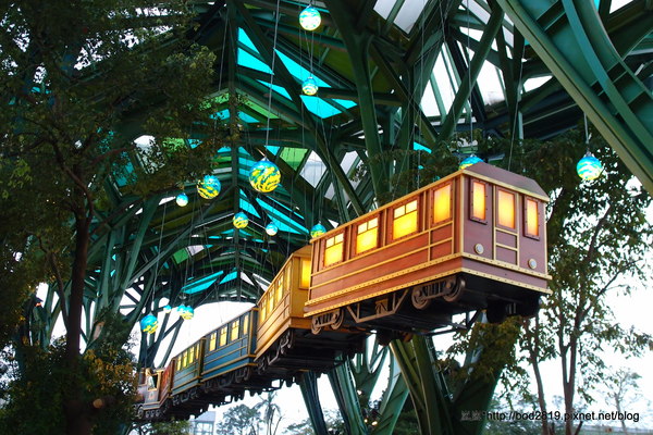 幾米 飛天火車 星空號:【宜蘭市】幾米飛天火車星空號-超可愛的飛天火車!夜晚更是美! 幾米 飛天火車 星空號:【宜蘭市】幾米飛天火車星空號-超可愛的飛天火車!夜晚更是美!