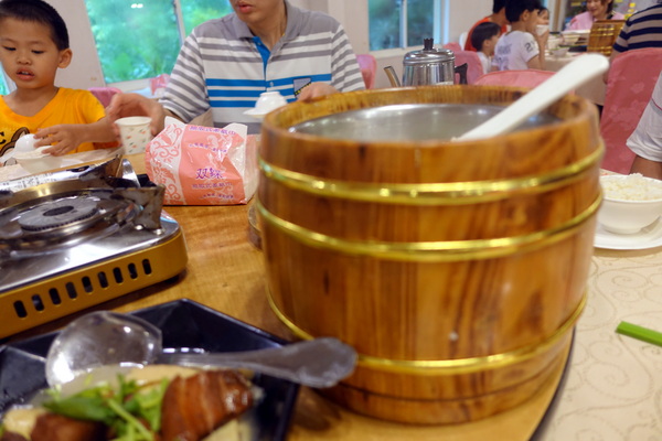 玉蘭活魚餐廳:(胖樺食記)桃園龍潭活魚三吃「玉蘭活魚餐廳」/有停車位/石門水庫/平價/三代老店 玉蘭活魚餐廳:(胖樺食記)桃園龍潭活魚三吃「玉蘭活魚餐廳」/有停車位/石門水庫/平價/三代老店