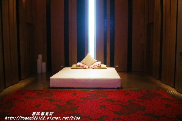 台北W飯店 - the kitchen table 西餐廳:【台北信義區】東區時尚美食『台北W飯店 - the kitchen table 西餐廳』信義區高級Buffet/BBQ肉遇之夜/捷運市政府站 台北W飯店 - the kitchen table 西餐廳:【台北信義區】東區時尚美食『台北W飯店 - the kitchen table 西餐廳』信義區高級Buffet/BBQ肉遇之夜/捷運市政府站
