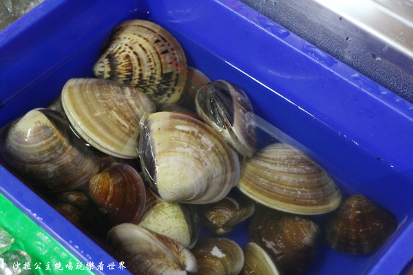 鱻海鮮燒物:蘆洲燒烤『鱻海鮮燒物』鮟鱇魚海鮮火鍋/流膏的大閘蟹非吃不可/捷運徐匯中學站 鱻海鮮燒物:蘆洲燒烤『鱻海鮮燒物』鮟鱇魚海鮮火鍋/流膏的大閘蟹非吃不可/捷運徐匯中學站