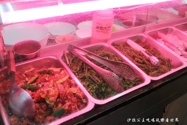鱻海鮮燒物:蘆洲燒烤『鱻海鮮燒物』鮟鱇魚海鮮火鍋/流膏的大閘蟹非吃不可/捷運徐匯中學站 鱻海鮮燒物:蘆洲燒烤『鱻海鮮燒物』鮟鱇魚海鮮火鍋/流膏的大閘蟹非吃不可/捷運徐匯中學站