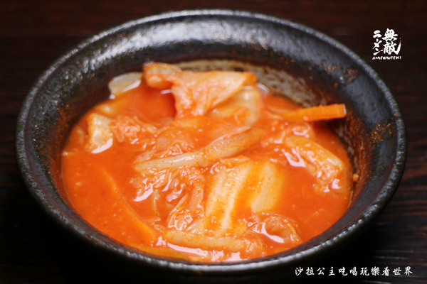 ラーメン無敵 ramenmuteki:三重拉麵免價加麵加飯『ラーメン無敵 ramenmuteki』鳥居/捷運徐匯中學美食 ラーメン無敵 ramenmuteki:三重拉麵免價加麵加飯『ラーメン無敵 ramenmuteki』鳥居/捷運徐匯中學美食
