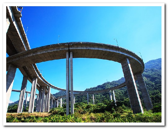 國姓鄉福龜村:繞著南投跑.四季農遊微旅行.之一/國姓咖啡與冷泉米、糯米橋、茄苳神木 國姓鄉福龜村:繞著南投跑.四季農遊微旅行.之一/國姓咖啡與冷泉米、糯米橋、茄苳神木