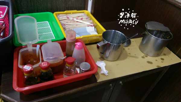 駱師父牛肉麵:【高雄/食﹡小港】鄰近高雄餐旅學院、小港醫院.駱師父牛肉麵 駱師父牛肉麵:【高雄/食﹡小港】鄰近高雄餐旅學院、小港醫院.駱師父牛肉麵