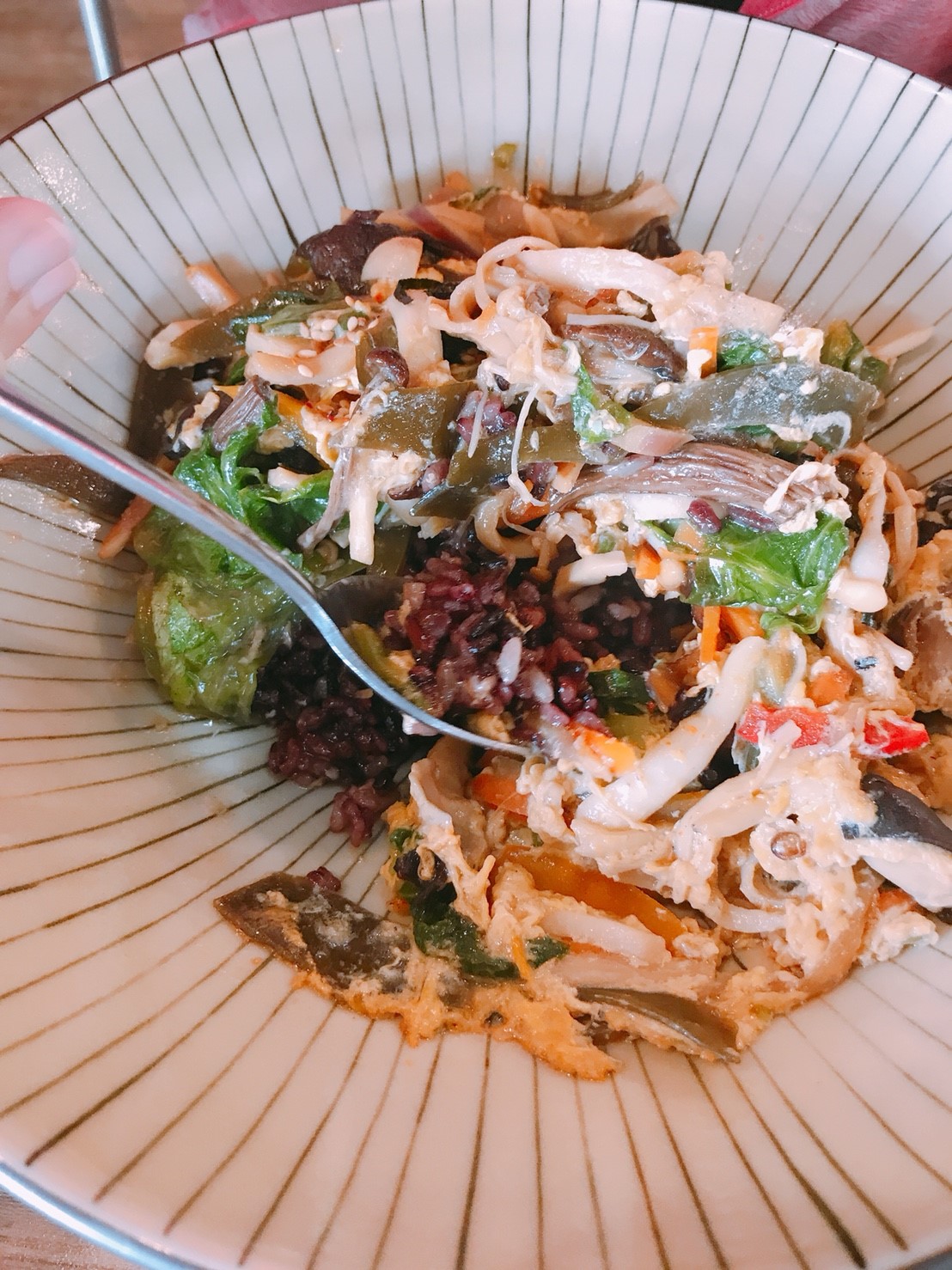 【偽グルメ】宜蘭鹿野苑|清新氛圍適合情侶約會的蔬食餐廳~還好有訂位