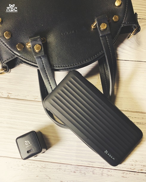 【快充免帶線】30分鐘充50%！蘋果MFi認證雙向快充行動電源|ADAM亞果GRAVITY X1