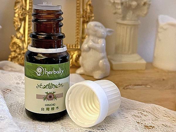 居家生活│herbally草本真情-精油原木擴香儀:在家也能擁有森林系的香氛世界│精油擴香儀、單方精油、複方精油│台灣製香氛機 居家生活│herbally草本真情-精油原木擴香儀:在家也能擁有森林系的香氛世界│精油擴香儀、單方精油、複方精油│台灣製香氛機