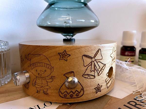 居家生活│herbally草本真情-精油原木擴香儀:在家也能擁有森林系的香氛世界│精油擴香儀、單方精油、複方精油│台灣製香氛機 居家生活│herbally草本真情-精油原木擴香儀:在家也能擁有森林系的香氛世界│精油擴香儀、單方精油、複方精油│台灣製香氛機