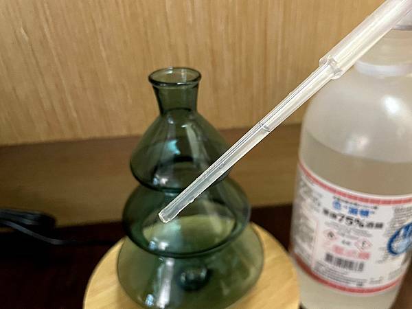 居家生活│herbally草本真情-精油原木擴香儀:在家也能擁有森林系的香氛世界│精油擴香儀、單方精油、複方精油│台灣製香氛機 居家生活│herbally草本真情-精油原木擴香儀:在家也能擁有森林系的香氛世界│精油擴香儀、單方精油、複方精油│台灣製香氛機