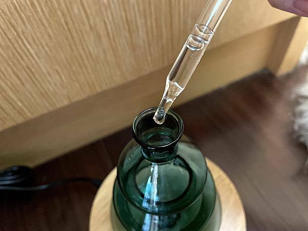 居家生活│herbally草本真情-精油原木擴香儀:在家也能擁有森林系的香氛世界│精油擴香儀、單方精油、複方精油│台灣製香氛機 居家生活│herbally草本真情-精油原木擴香儀:在家也能擁有森林系的香氛世界│精油擴香儀、單方精油、複方精油│台灣製香氛機