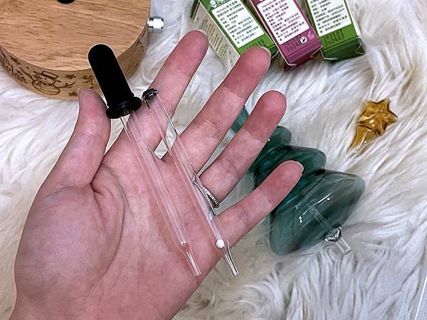 居家生活│herbally草本真情-精油原木擴香儀:在家也能擁有森林系的香氛世界│精油擴香儀、單方精油、複方精油│台灣製香氛機 居家生活│herbally草本真情-精油原木擴香儀:在家也能擁有森林系的香氛世界│精油擴香儀、單方精油、複方精油│台灣製香氛機