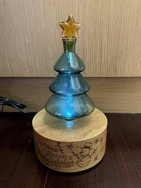 居家生活│herbally草本真情-精油原木擴香儀:在家也能擁有森林系的香氛世界│精油擴香儀、單方精油、複方精油│台灣製香氛機 居家生活│herbally草本真情-精油原木擴香儀:在家也能擁有森林系的香氛世界│精油擴香儀、單方精油、複方精油│台灣製香氛機