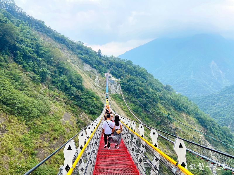 雙龍瀑布七彩吊橋 雙龍瀑布七彩吊橋