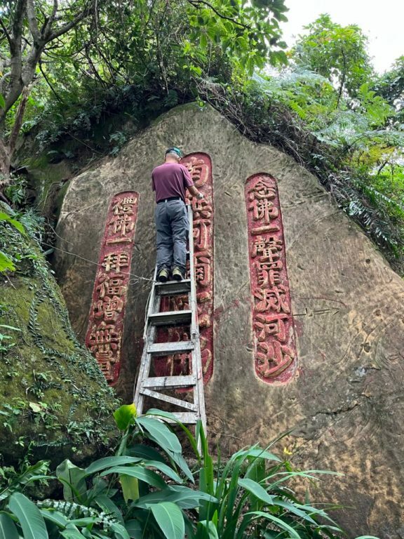 台北景點|最悠哉爬象山路線,沿途不同視野101,永春崗公園/六巨石/一線天