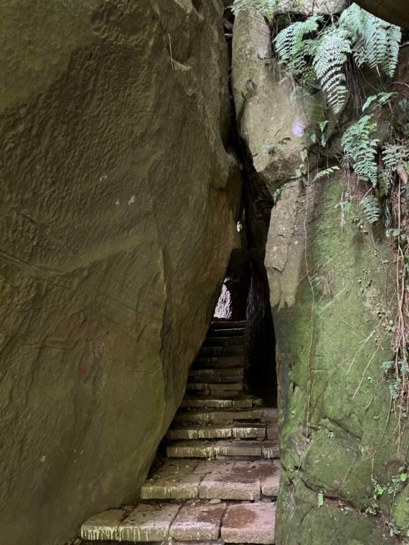 台北景點|最悠哉爬象山路線,沿途不同視野101,永春崗公園/六巨石/一線天