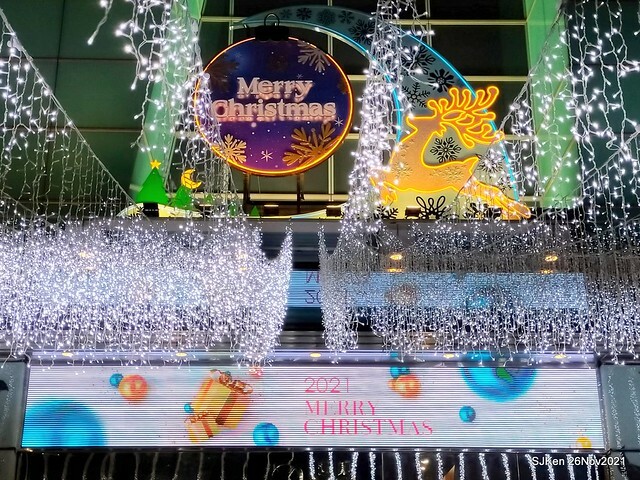 遠東Sogo百貨台北復興館聖誕燈飾,Christmas decoration of Far Eastern SOGO department store, Taipei, Taiwan, SJKen, Nov 26, 2021.
