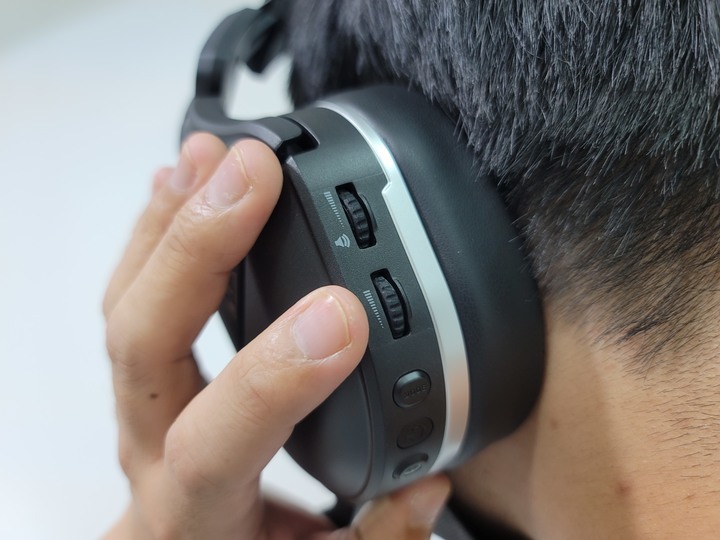 【3C耳機】Turtle Beach Stealth 700 Gen 2無線耳罩電競耳機/無線暢玩/舒適設計/長效續航/聽音辨位/遊戲音感精彩呈現