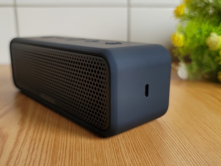 【3C 喇叭】Anker Soundcore Mini 3 / Select 2 /雙開箱：暢快音量、便攜輕量化 / 防水藍牙喇叭絕佳選擇