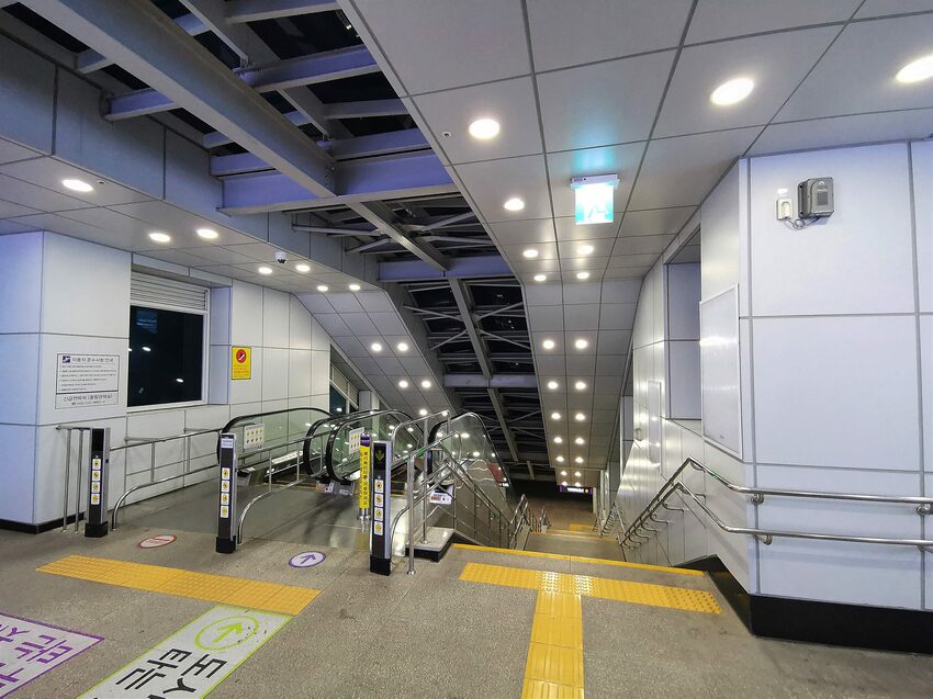 【韓國釜山金海機場到市區交通】如何儲值TMoney交通卡│輕軌轉搭地鐵到西面和南浦洞市區一點都不難 - 旅遊夜市趴趴走