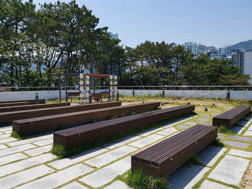 【韓國釜山景點】松島天空步道海上覽車│一秒變身月亮公主│浪漫氛圍指數破表│瓶中信造景│白色膠囊立體式螺旋美拍牆 - 旅遊夜市趴趴走