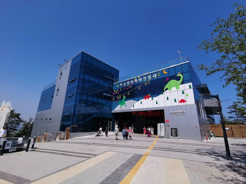 【韓國釜山景點】松島天空步道海上覽車│一秒變身月亮公主│浪漫氛圍指數破表│瓶中信造景│白色膠囊立體式螺旋美拍牆 - 旅遊夜市趴趴走