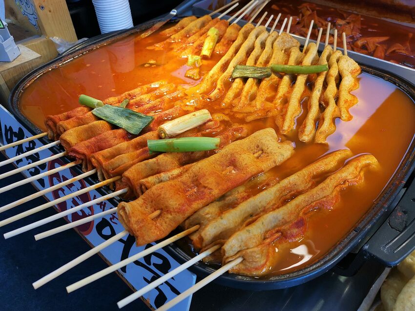 【韓國釜山景點】松島天空步道海上覽車│一秒變身月亮公主│浪漫氛圍指數破表│瓶中信造景│白色膠囊立體式螺旋美拍牆 - 旅遊夜市趴趴走