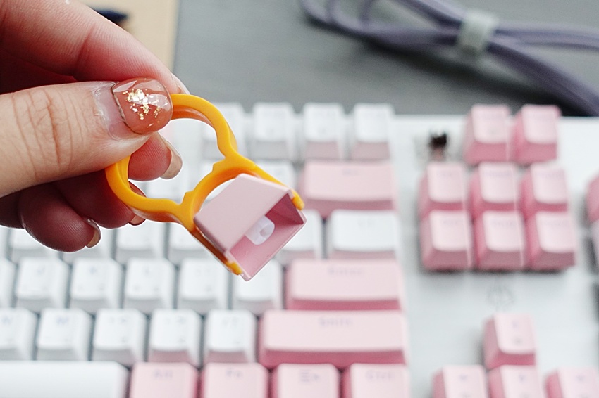 POJUN PJ02 櫻花粉白鍵盤 顏值高手感佳的機械鍵盤