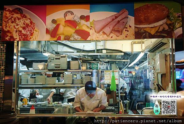 【香港尖沙咀─美食】查理布朗咖啡專賣店CHARLIE BROWN CAFE★早午餐／金馬倫道店已搬遷到加連威老道囉！