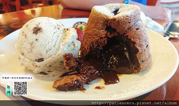 【香港尖沙咀─美食】查理布朗咖啡專賣店CHARLIE BROWN CAFE★早午餐／金馬倫道店已搬遷到加連威老道囉！