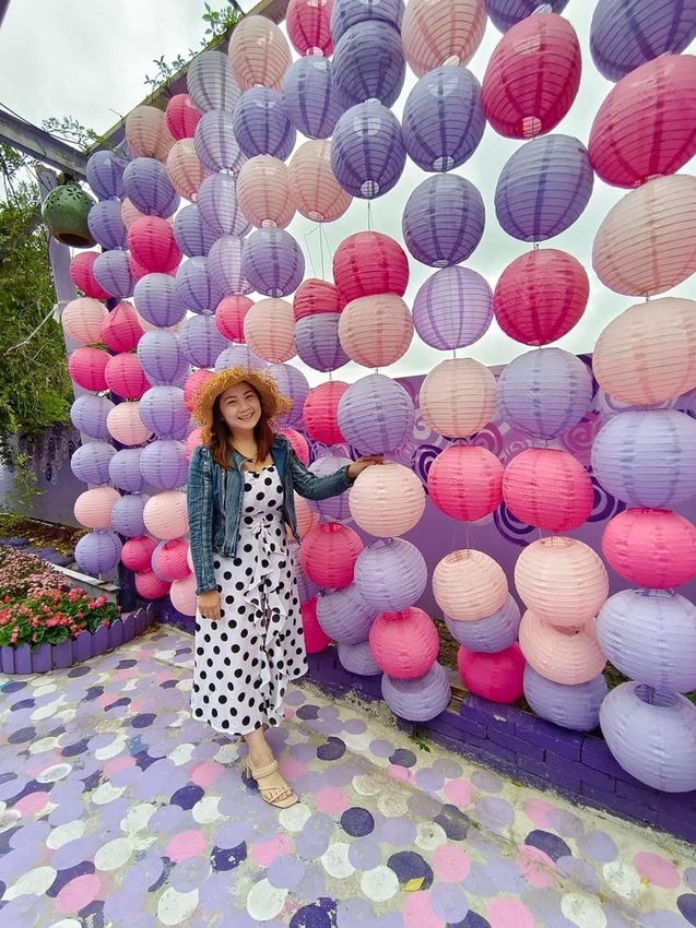 【苗栗.西湖】噢哈娜咖啡屋。夢幻紫色國度紫藤花道+飛天紫傘閨密寫真最佳拍攝地點