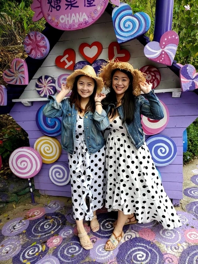 【苗栗.西湖】噢哈娜咖啡屋。夢幻紫色國度紫藤花道+飛天紫傘閨密寫真最佳拍攝地點