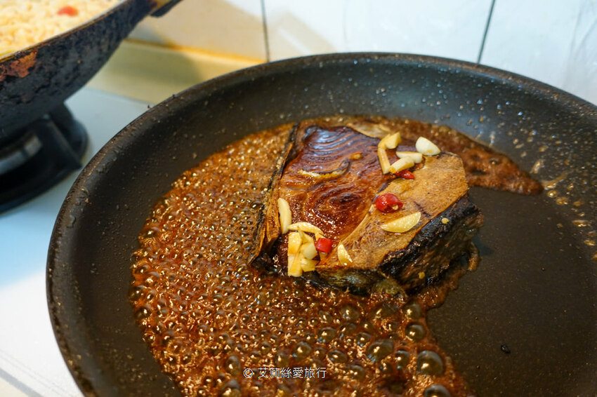 平底鍋食譜 紅燒魚 超簡單紅燒做法 看一次就會 - 艾莉絲愛旅行