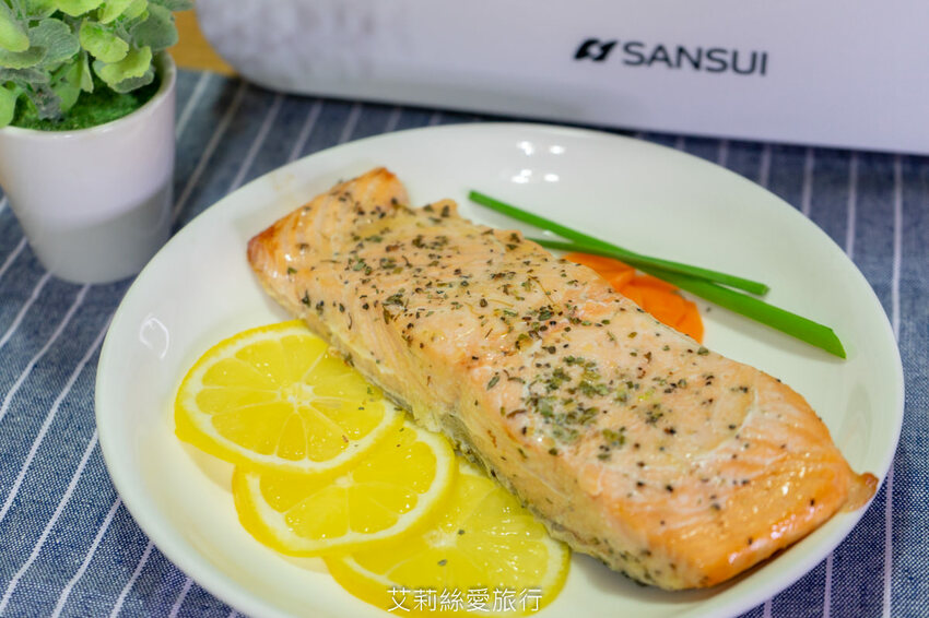 烤紙包鮭魚怎麼做 奶油鮭魚 氣炸烤箱 氣炸鍋食譜 - 艾莉絲愛旅行