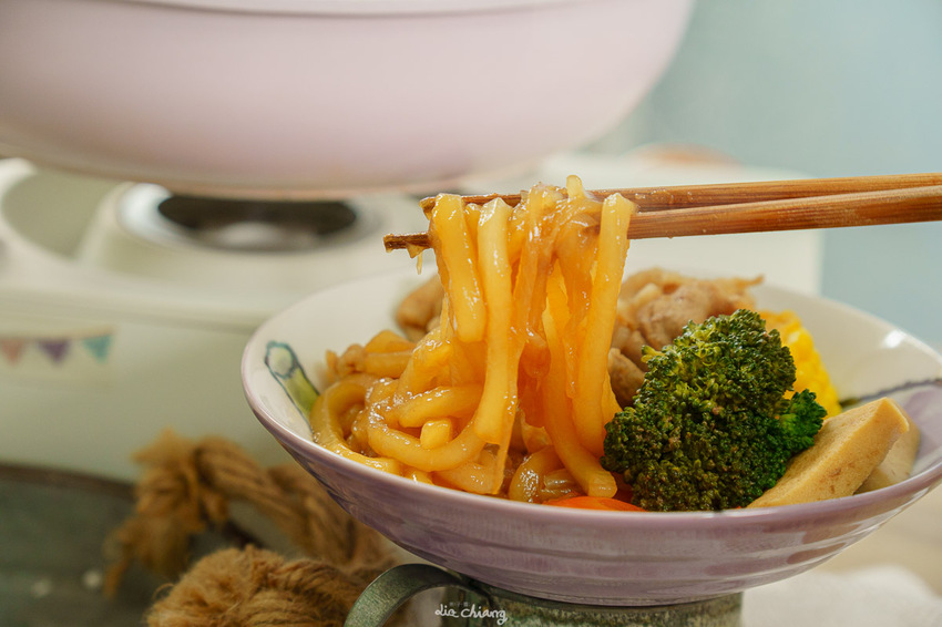 煮時光-在家開HOMEPOT，樂享煮時光，隨時能享受與三五好友、家人們一起享用主廚般調理的美味火鍋！