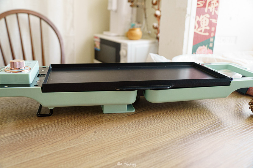 NICONICO 多功能料理點⼼機推薦,烤鬆餅、煎蘿蔔糕、香腸都超適合,外觀馬卡龍色超美~