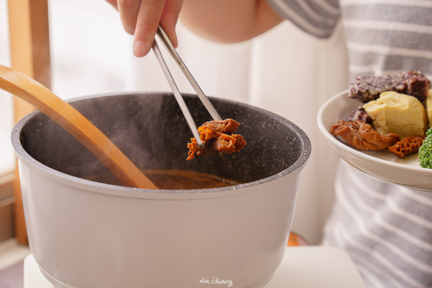 煮時光-在家開HOMEPOT，樂享煮時光，隨時能享受與三五好友、家人們一起享用主廚般調理的美味火鍋！