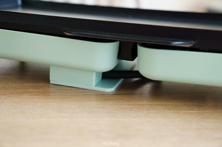 NICONICO 多功能料理點⼼機推薦,烤鬆餅、煎蘿蔔糕、香腸都超適合,外觀馬卡龍色超美~